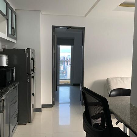 1 Bedroom With Balcony, Fully Furnished Overlooking Manila Bay At Birch Tower, Malate, Manila Esterno foto